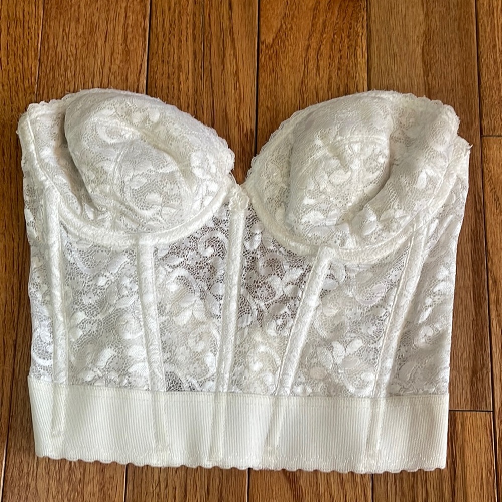 Beautiful White Lace Corsette